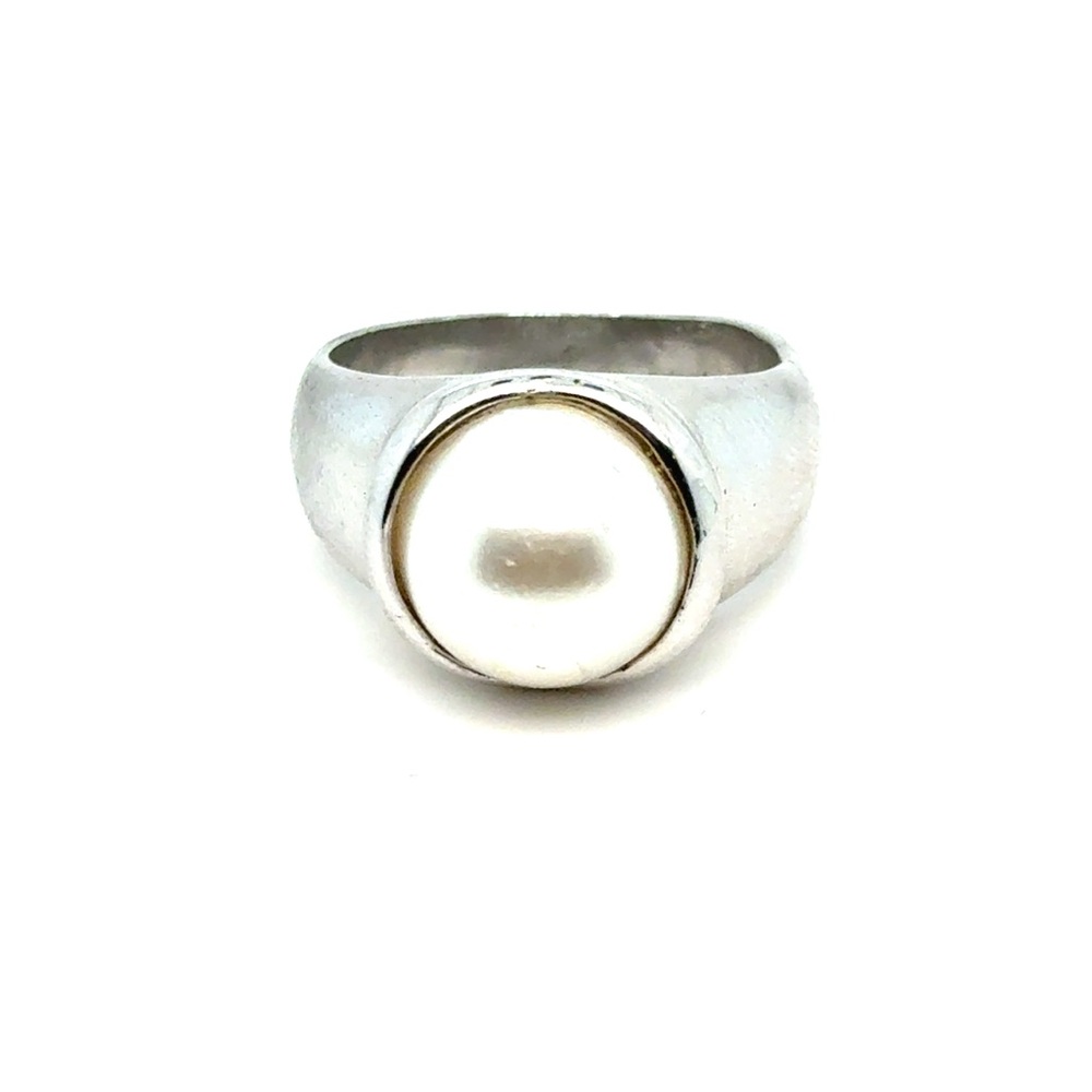 Classic White Pearl Signet Ring